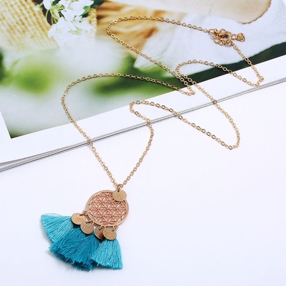 **CLEOPATRY* Gold x Blue Tassel Fashion Pendant Necklace - Picture 3 of 3